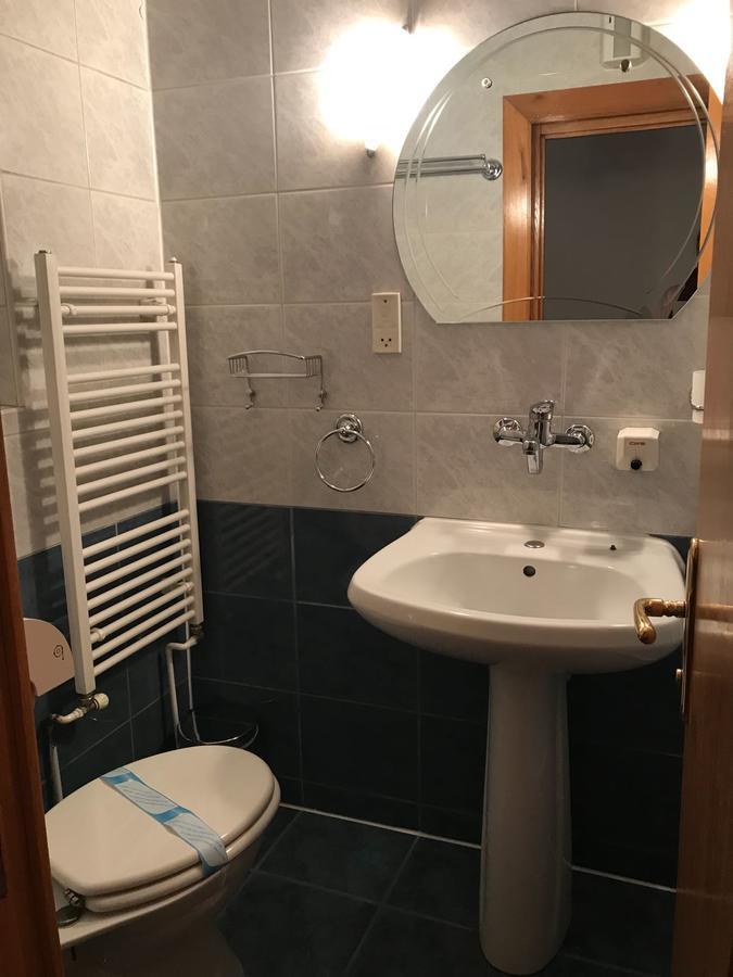Pensiunea Puiu Popa Codlea Exterior foto