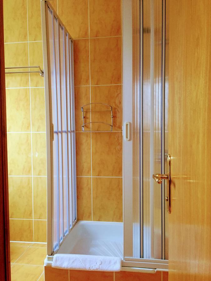 Pensiunea Puiu Popa Codlea Exterior foto