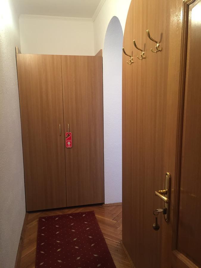 Pensiunea Puiu Popa Codlea Exterior foto