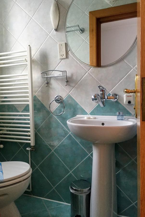 Pensiunea Puiu Popa Codlea Exterior foto