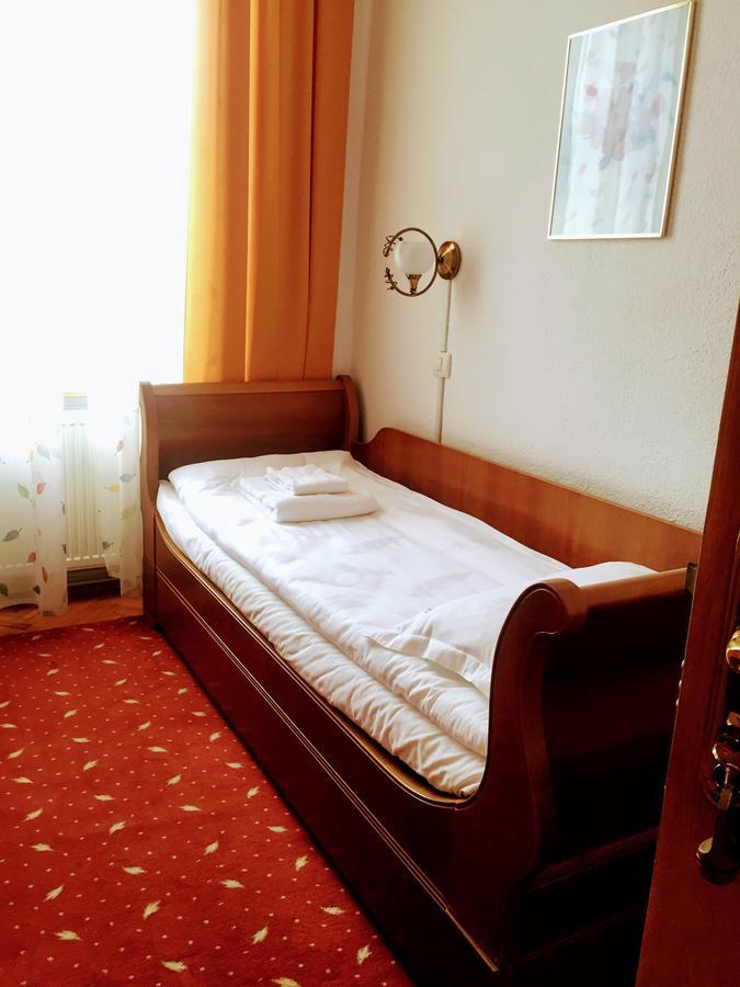 Pensiunea Puiu Popa Codlea Exterior foto
